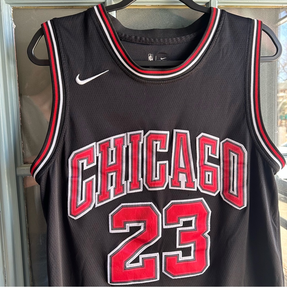 Nike Aeroswift Chicago Bulls Michael Jordan NBA Basketball Jersey #23 Black 44 S - Picture 5 of 11